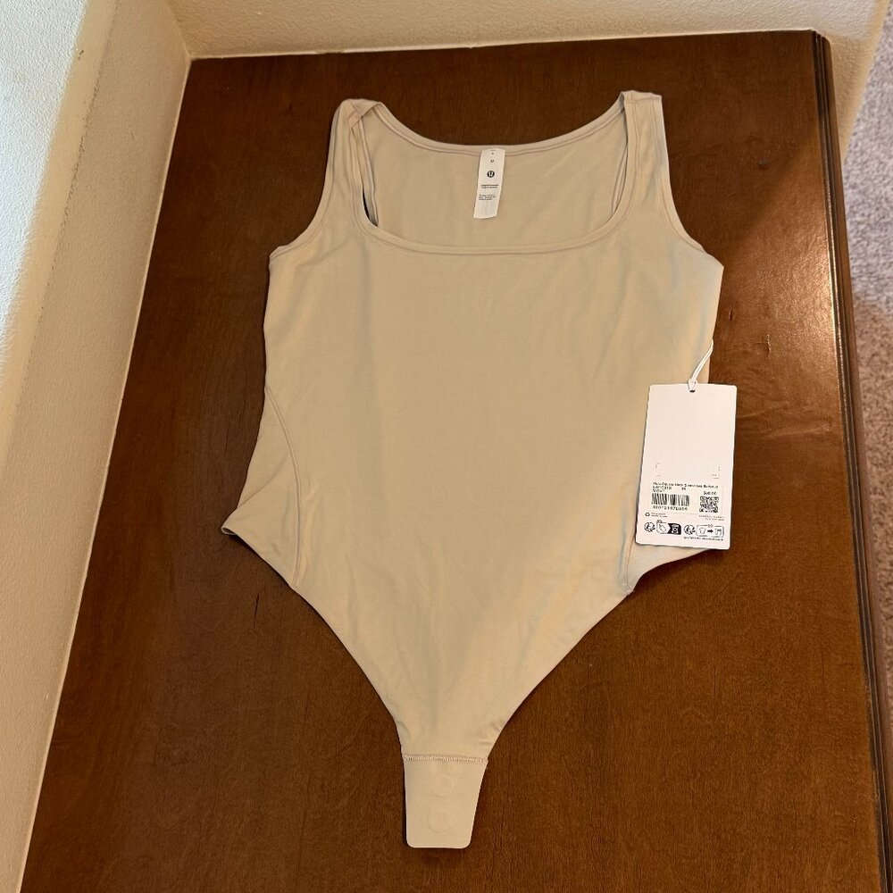 NWT Lululemon Wundermost square-neck bodysuit